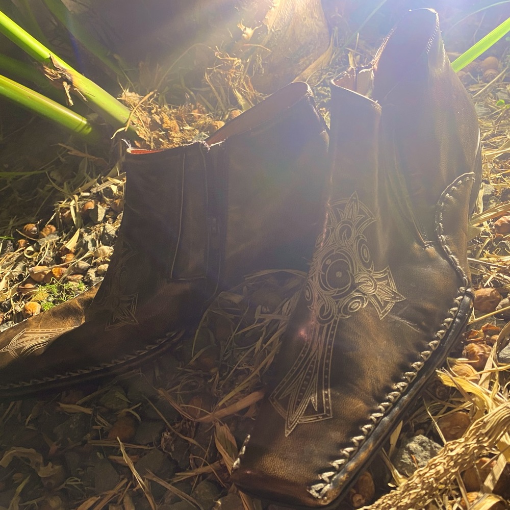 Robert Wayne / Thethered Low-Cut Boots